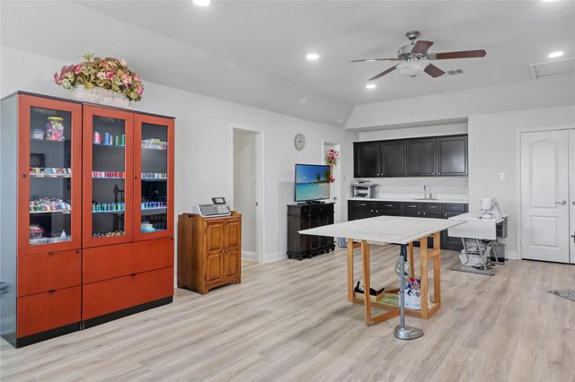 17918 Kathywood Drive, Tomball, TX 77377