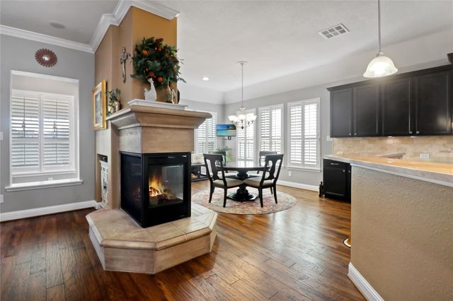 17918 Kathywood Drive, Tomball, TX 77377