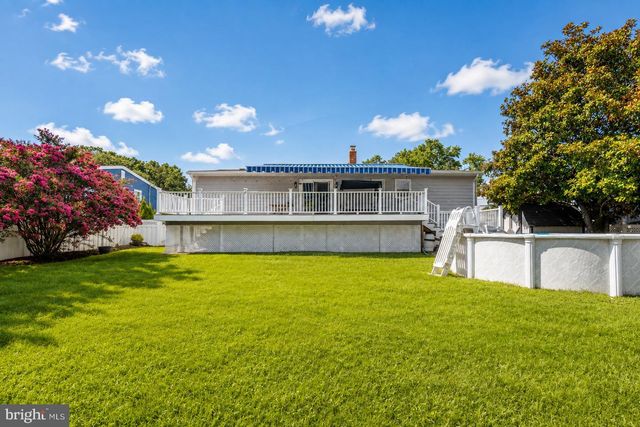 14 HARMON RD, Edison, NJ 08837
