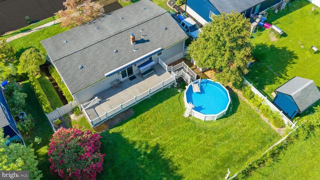 14 HARMON RD, Edison, NJ 08837