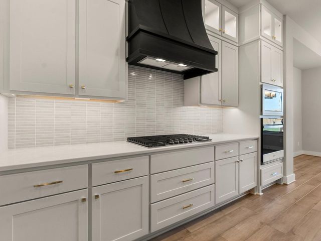 302 Marsh Wren Way, Magnolia, TX 77354