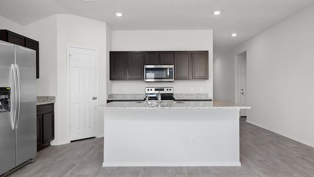 201 McNamara CT, Jarrell, TX 76537