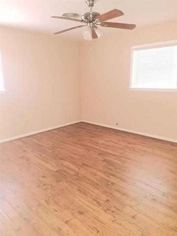 5301 Rutland Avenue, Fort Worth, TX 76133