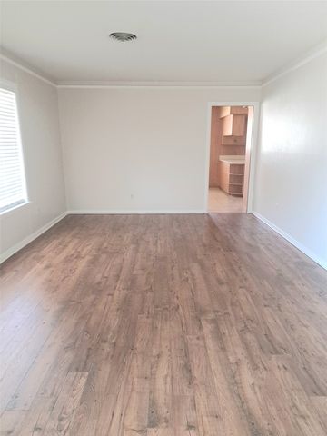 5301 Rutland Avenue, Fort Worth, TX 76133
