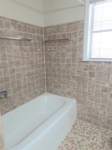 5301 Rutland Avenue, Fort Worth, TX 76133