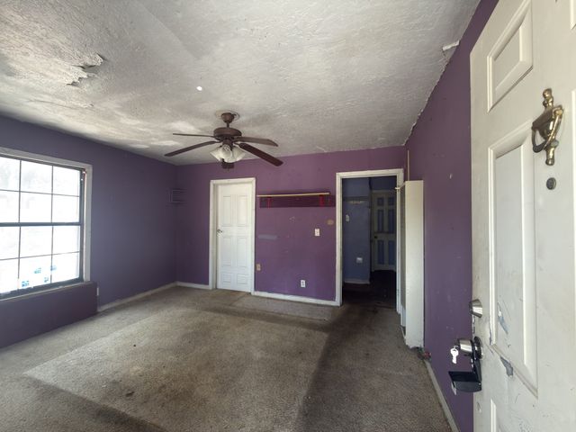 8367 Transit Street, Dallas, TX 75217
