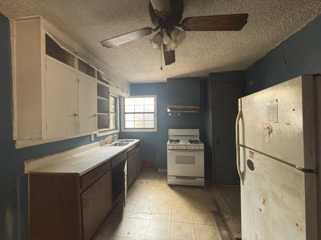 8367 Transit Street, Dallas, TX 75217
