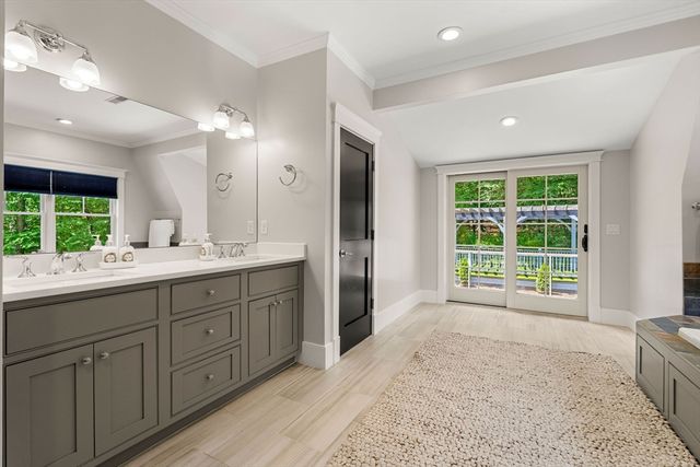 190 Bedford Rd, Lincoln, MA 01773