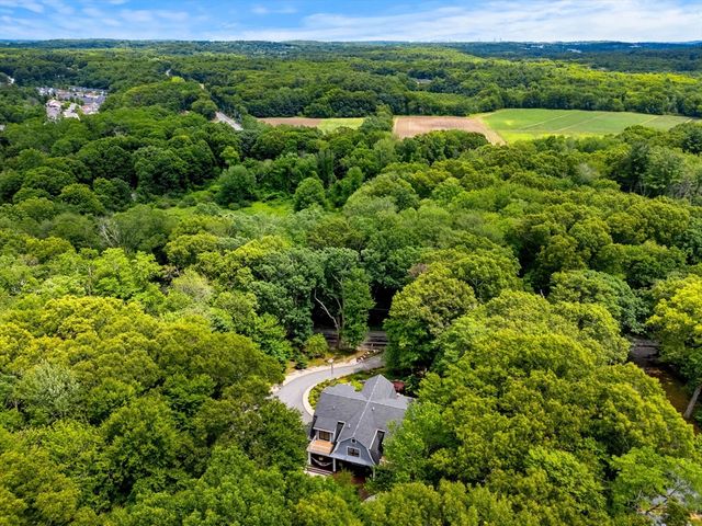 190 Bedford Rd, Lincoln, MA 01773
