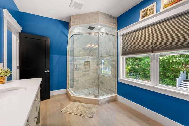 190 Bedford Rd, Lincoln, MA 01773