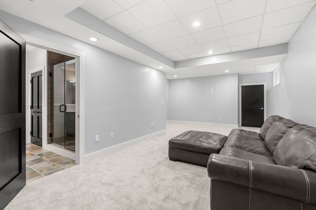 190 Bedford Rd, Lincoln, MA 01773