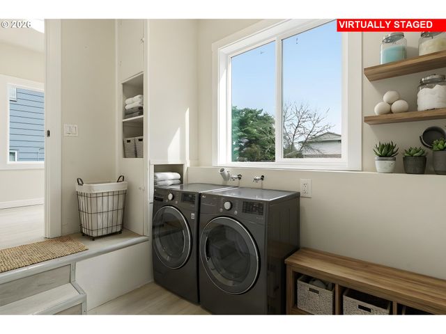 6240 Sw LOMBARD Ave, Beaverton, OR 97008