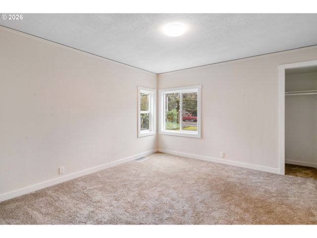 6240 Sw LOMBARD Ave, Beaverton, OR 97008