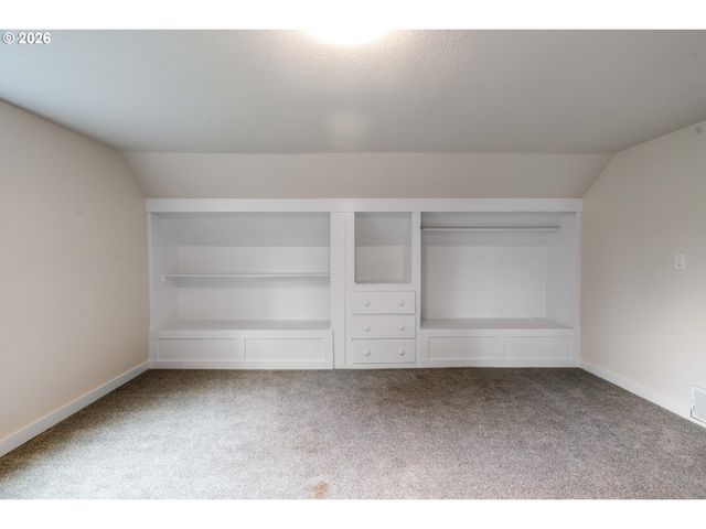 6240 Sw LOMBARD Ave, Beaverton, OR 97008