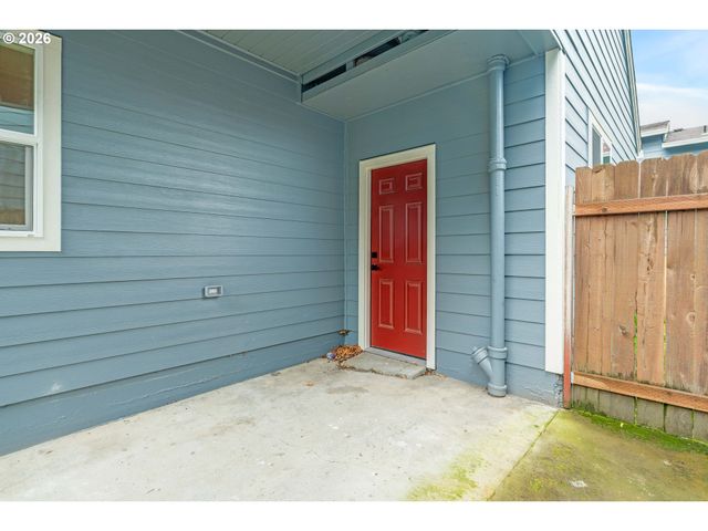 6240 Sw LOMBARD Ave, Beaverton, OR 97008