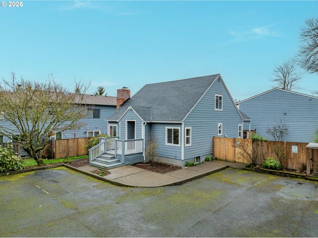 6240 Sw LOMBARD Ave, Beaverton, OR 97008