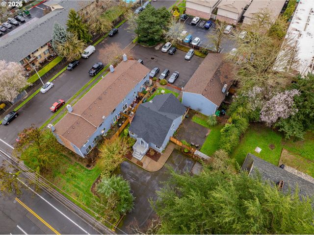 6240 Sw LOMBARD Ave, Beaverton, OR 97008