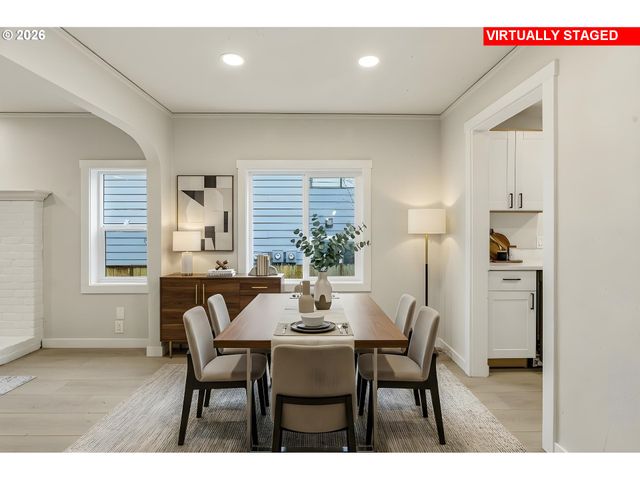 6240 Sw LOMBARD Ave, Beaverton, OR 97008