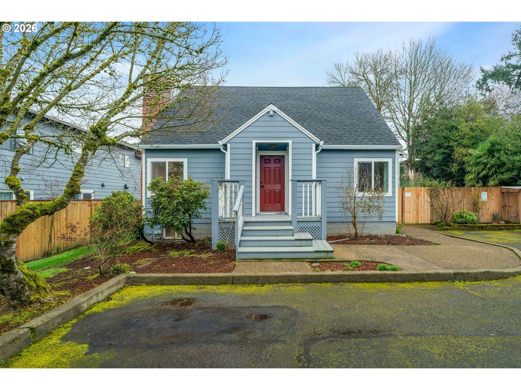 6240 Sw LOMBARD Ave, Beaverton, OR 97008