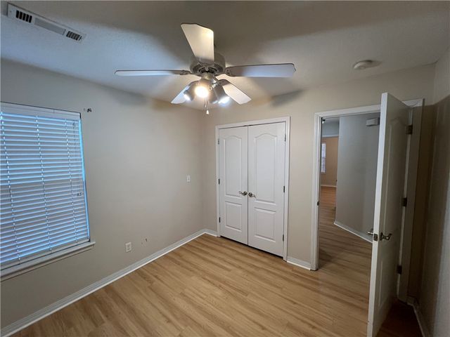 235 Ravenwood Boulevard, Siloam Springs, AR 72761