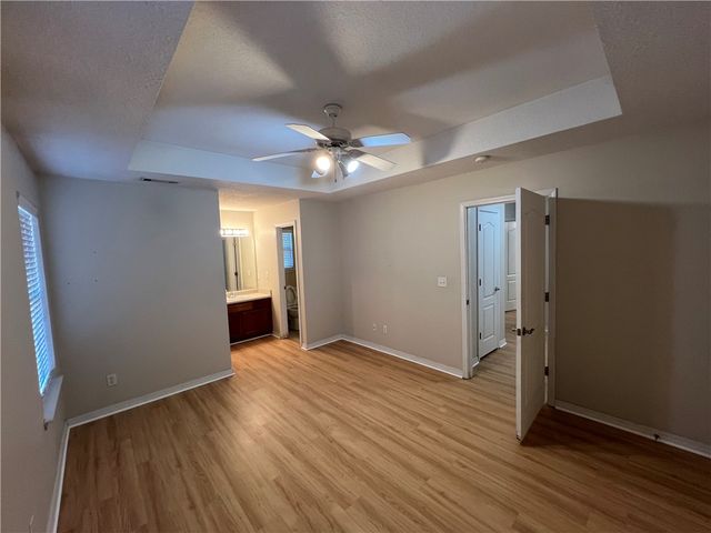 235 Ravenwood Boulevard, Siloam Springs, AR 72761