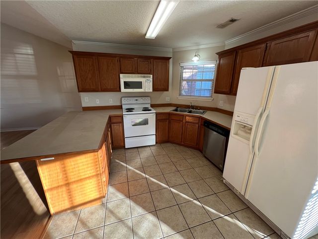 235 Ravenwood Boulevard, Siloam Springs, AR 72761