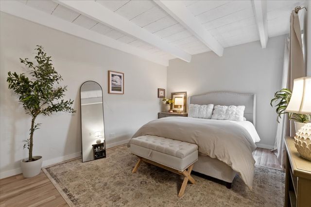 1860 Sherman Avenue 5NW, Evanston, IL 60201