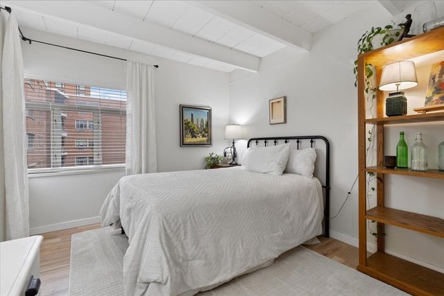 1860 Sherman Avenue 5NW, Evanston, IL 60201