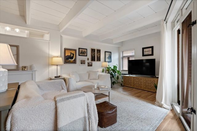 1860 Sherman Avenue 5NW, Evanston, IL 60201