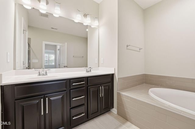 946 Haybeck Lane, Apex, NC 27523