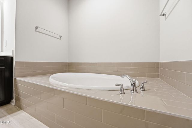 946 Haybeck Lane, Apex, NC 27523