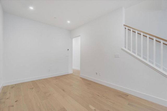 102 Oak Circle, Walnut Creek, CA 94597