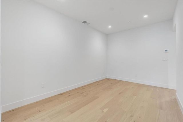102 Oak Circle, Walnut Creek, CA 94597