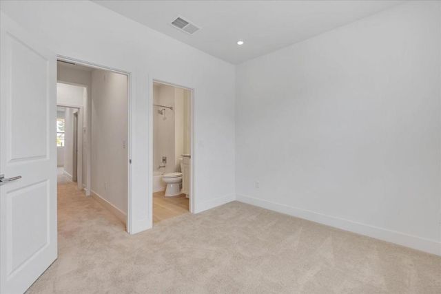 102 Oak Circle, Walnut Creek, CA 94597