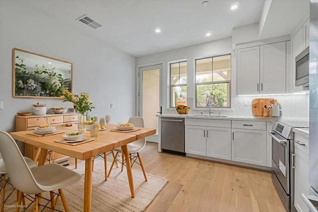 102 Oak Circle, Walnut Creek, CA 94597