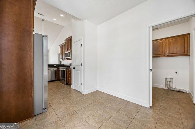 208 Waters Edge Drive, Kingsland, GA 31548