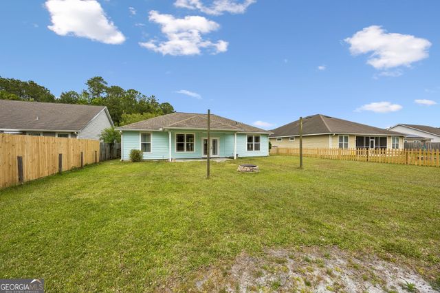208 Waters Edge Drive, Kingsland, GA 31548