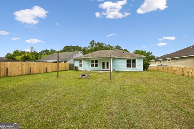 208 Waters Edge Drive, Kingsland, GA 31548