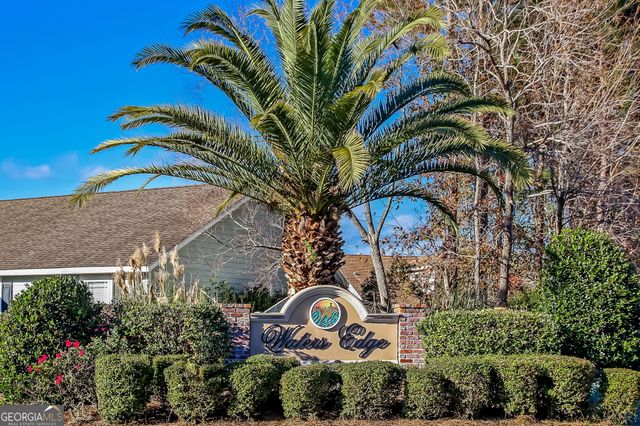208 Waters Edge Drive, Kingsland, GA 31548