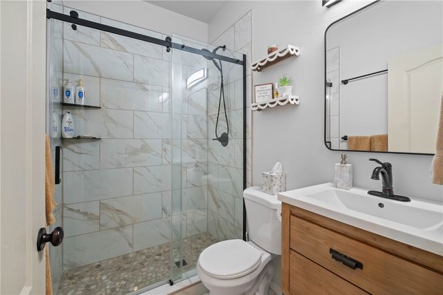 1 Lillian Lane, Bella Vista, AR 72715