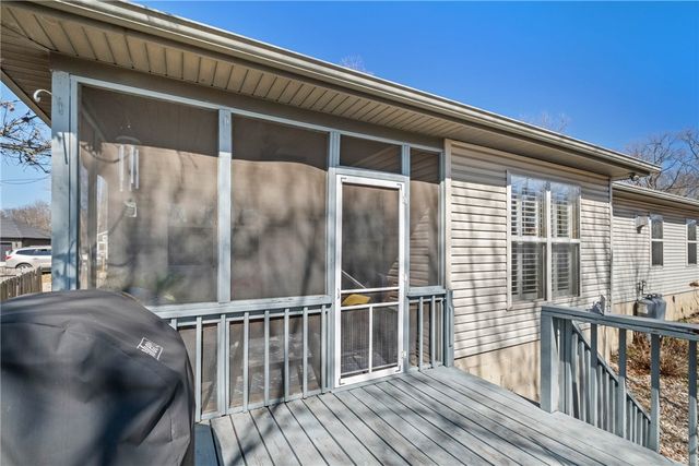 1 Lillian Lane, Bella Vista, AR 72715