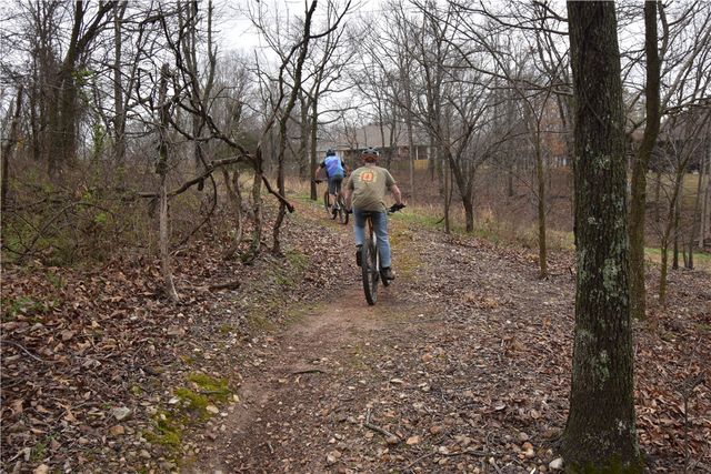 1 Lillian Lane, Bella Vista, AR 72715