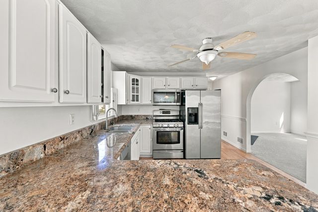 24 Hatikva Way, Chelmsford, MA 01863