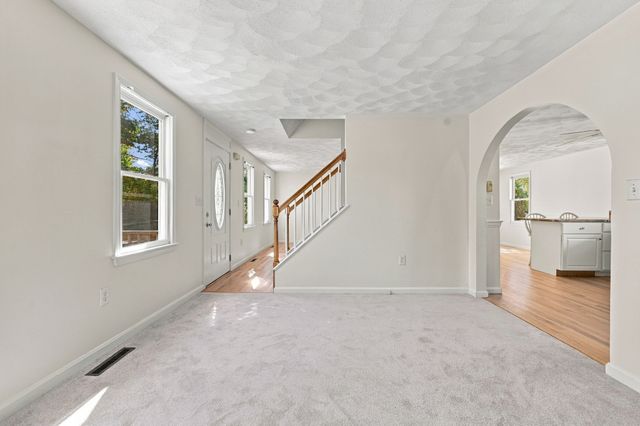 24 Hatikva Way, Chelmsford, MA 01863
