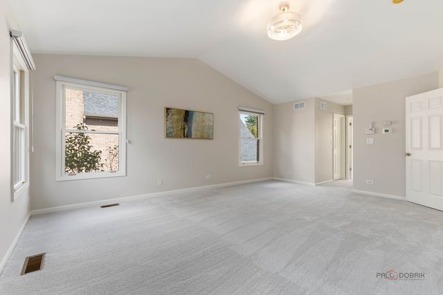 818 W Lukas Avenue, Palatine, IL 60067