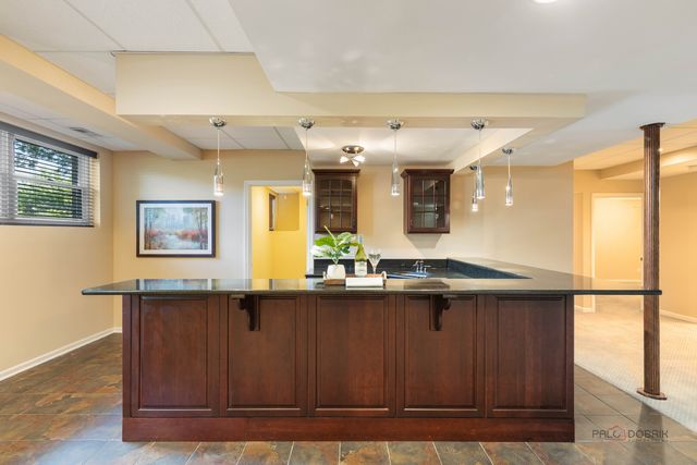 818 W Lukas Avenue, Palatine, IL 60067