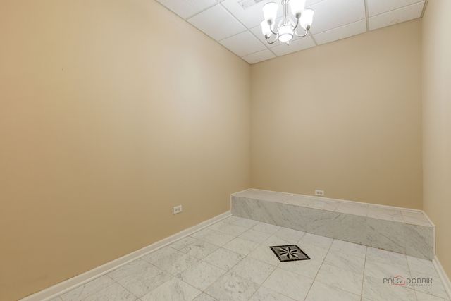 818 W Lukas Avenue, Palatine, IL 60067