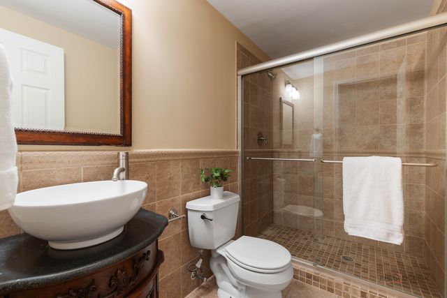 818 W Lukas Avenue, Palatine, IL 60067