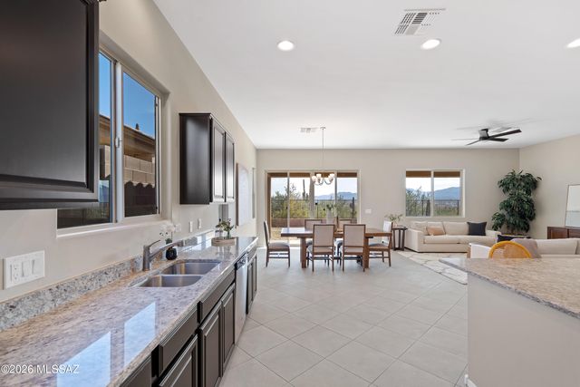 4921 W Willow Wind Way, Tucson, AZ 85741