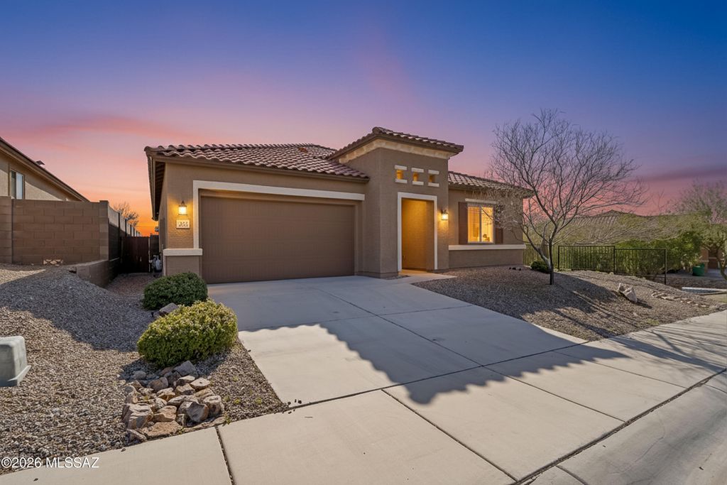 4921 W Willow Wind Way, Tucson, AZ 85741